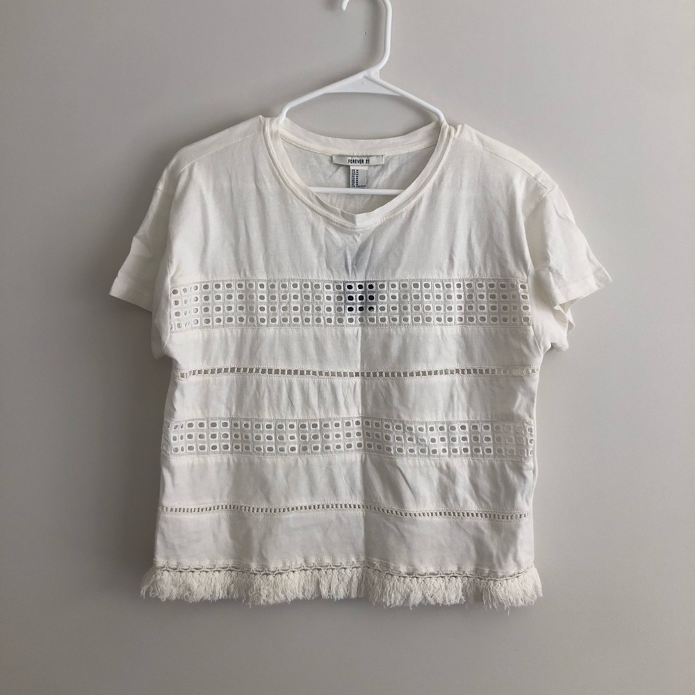 Off white super cute crop top with fringe